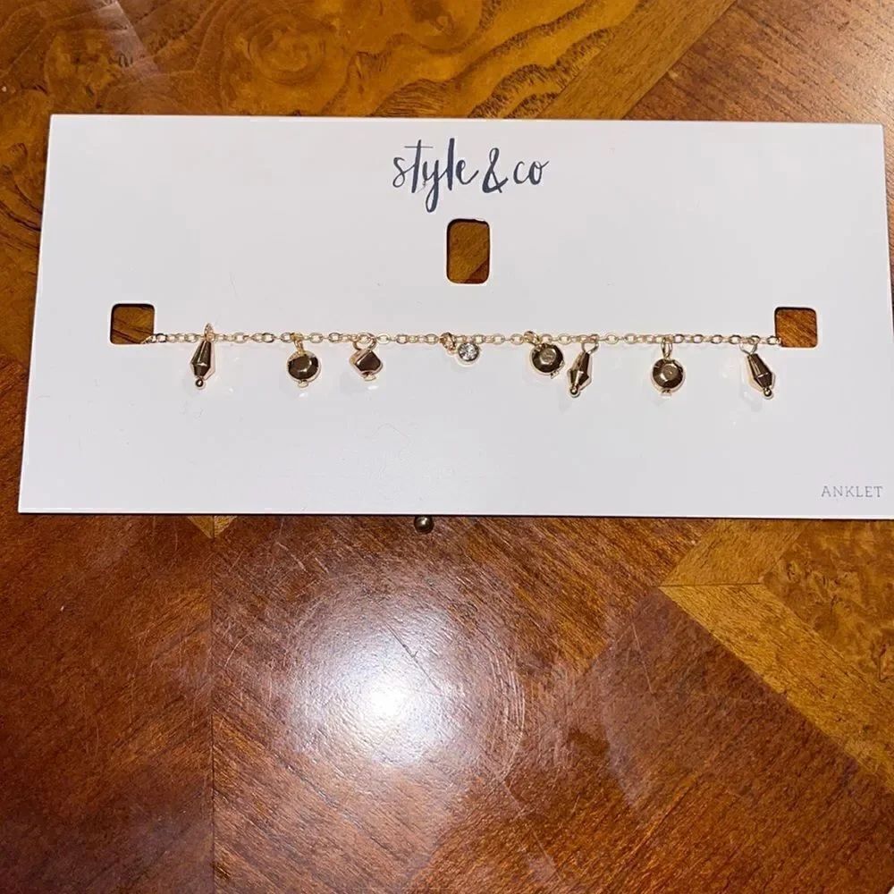 NWT Style &Co gold tone anklet with charms